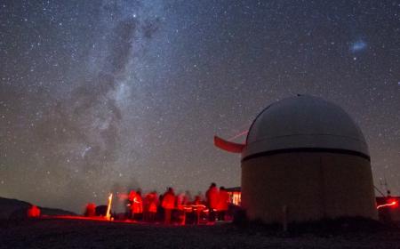 Earth & Sky Stargazing by Maki Yanagimachi